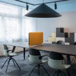 Abstracta Softline Mobile Desk Screen front view