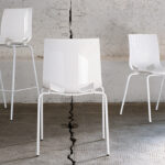 Nowy Styl Fondo Cfs-Rod Cantilever Plastic Back Frame Chair