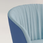 Nowy Styl Naudu High Armchair Wavy Back 4-Leg Lgw Frame Integrated Armrests
