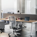 Frezza Pop Ace Middle Shared Workstation Separated Top Bench Desk