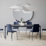 Nowy Styl Vapaa Bar Stool 4L W 4-Leg Upholstered Wooden Bar Stool