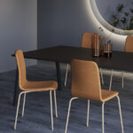 Nowy Styl Vapaa 4L Lgw W HB 4-Leg Upholstered High Frame Chair