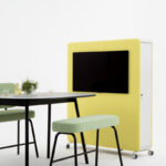 Cascando Pully Barbench Upholstered With Bar Bench